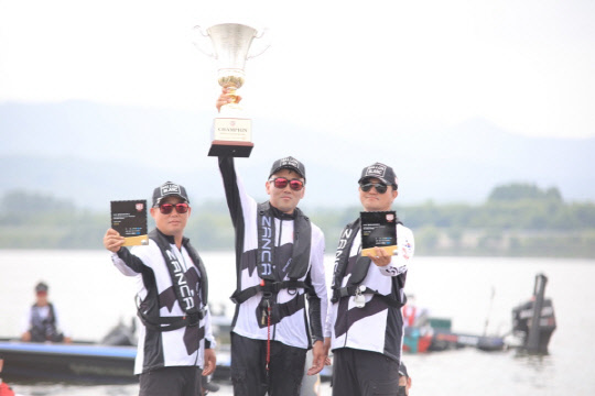 사진= 물반고기반. 제공